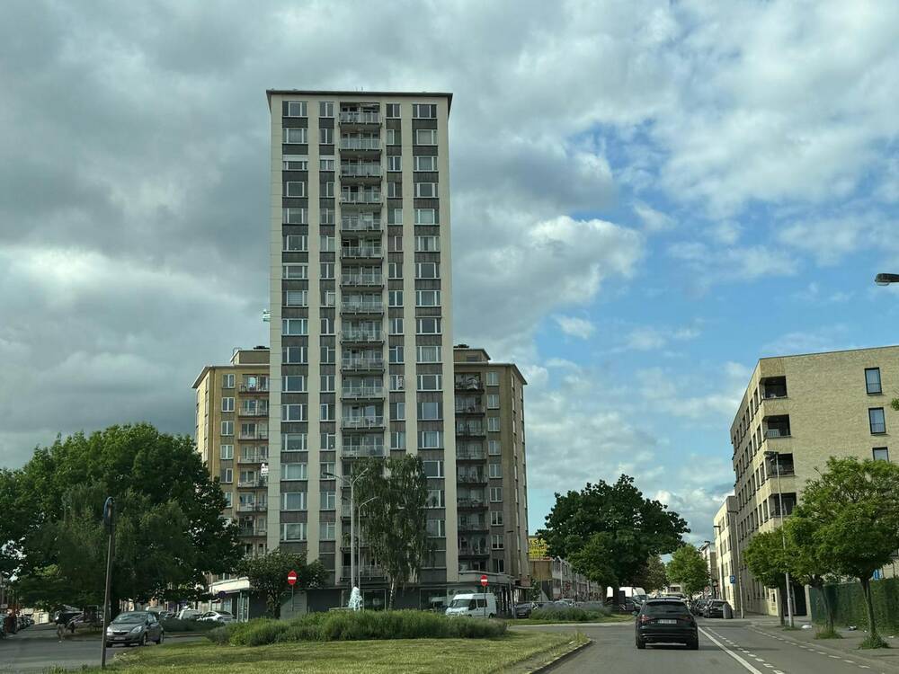 Appartement te huur in Deurne 2100 2600.00€ 3 slaapkamers 98.00m² - Zoekertje 466570