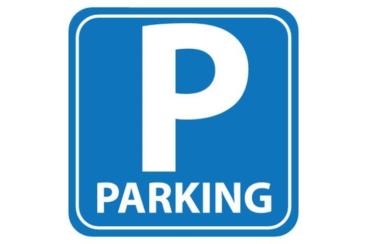 Parking & garage te  koop in Deurne 2100 18500.00€  slaapkamers m² - Zoekertje 1619