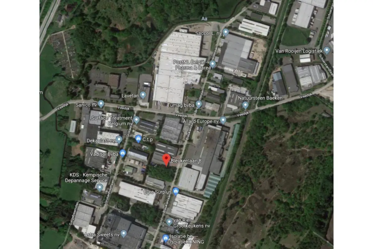 Handelszaak te  huur in Turnhout 2300 4166.67€  slaapkamers m² - Zoekertje 406