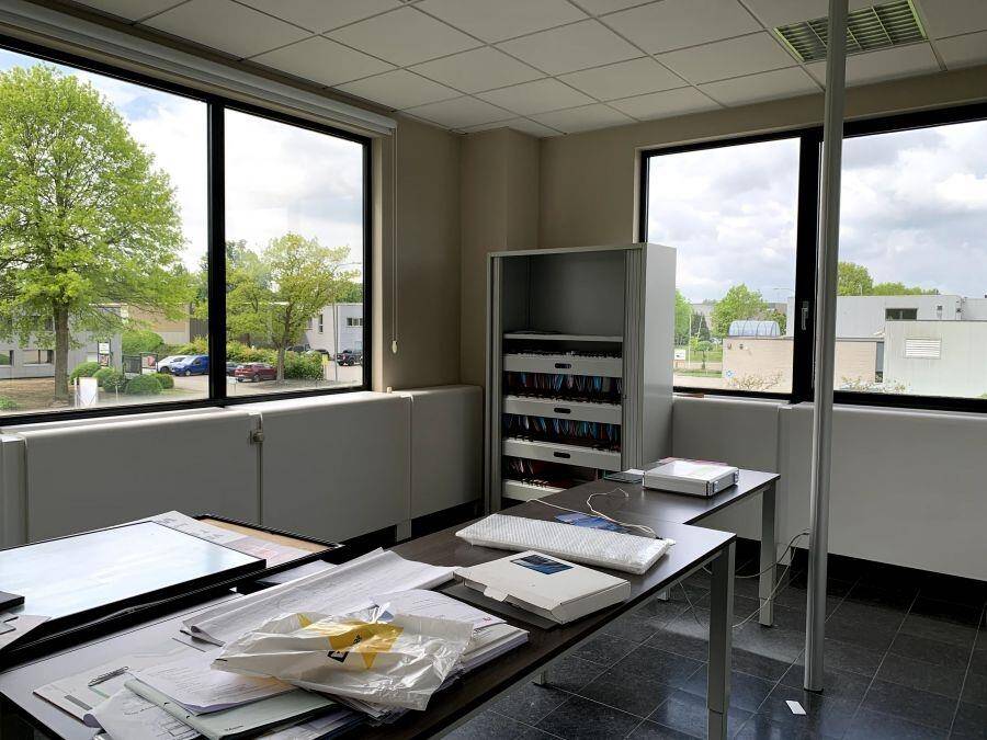 Handelszaak te huur in Heist-op-den-Berg 2220 4166.25€ slaapkamers m² - Zoekertje 1432