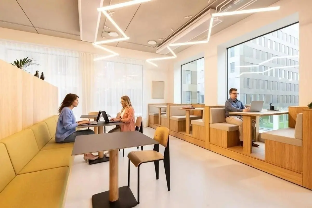 Handelszaak te  huur in Berchem 2600 109.00€ 0 slaapkamers m² - Zoekertje 2676