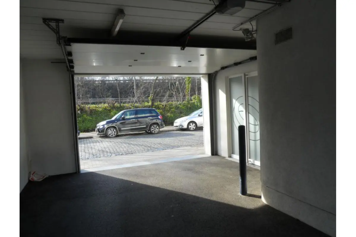 Handelszaak te  huur in Wilrijk 2610 4125.00€  slaapkamers m² - Zoekertje 1868