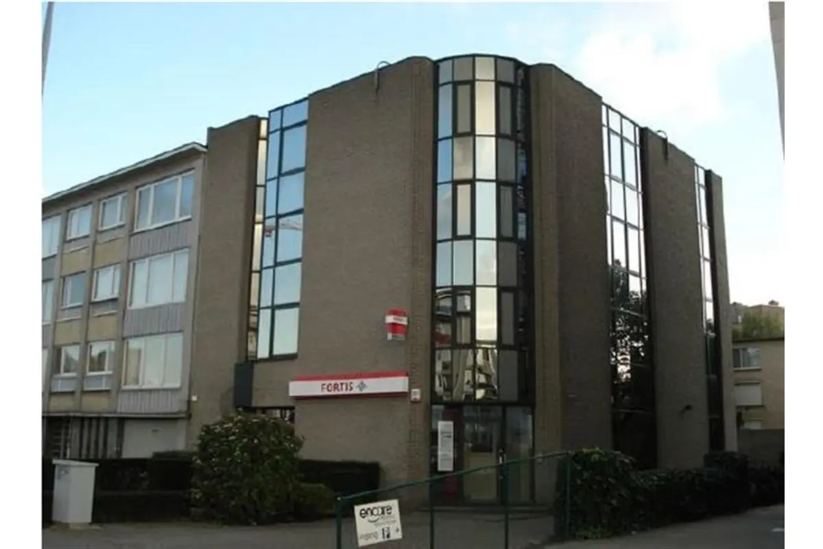 Handelszaak te  koop in Deurne 2100 1195000.00€  slaapkamers m² - Zoekertje 1665