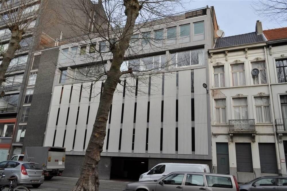 Parking & garage te  koop in Antwerpen 2018 275000.00€  slaapkamers m² - Zoekertje 612940