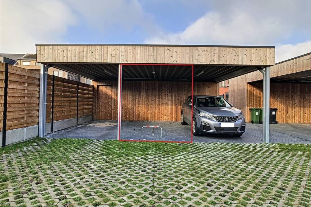 Parking & garage te  koop in Wuustwezel 2990 12600.00€  slaapkamers 0.00m² - Zoekertje 415678