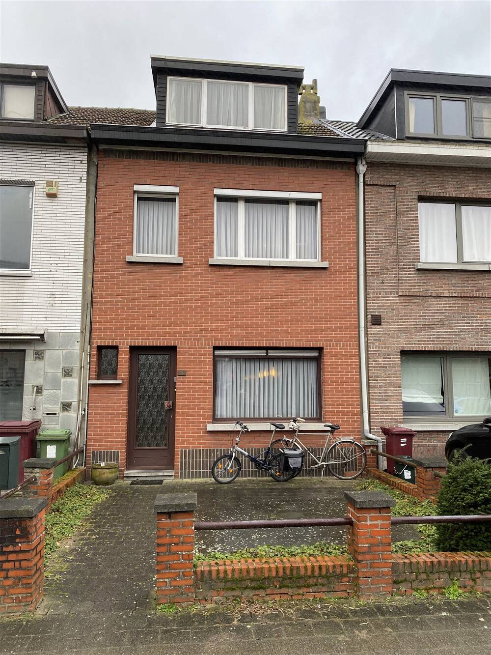 Huis te  koop in Schoten 2900 310000.00€ 4 slaapkamers 144.00m² - Zoekertje 81853