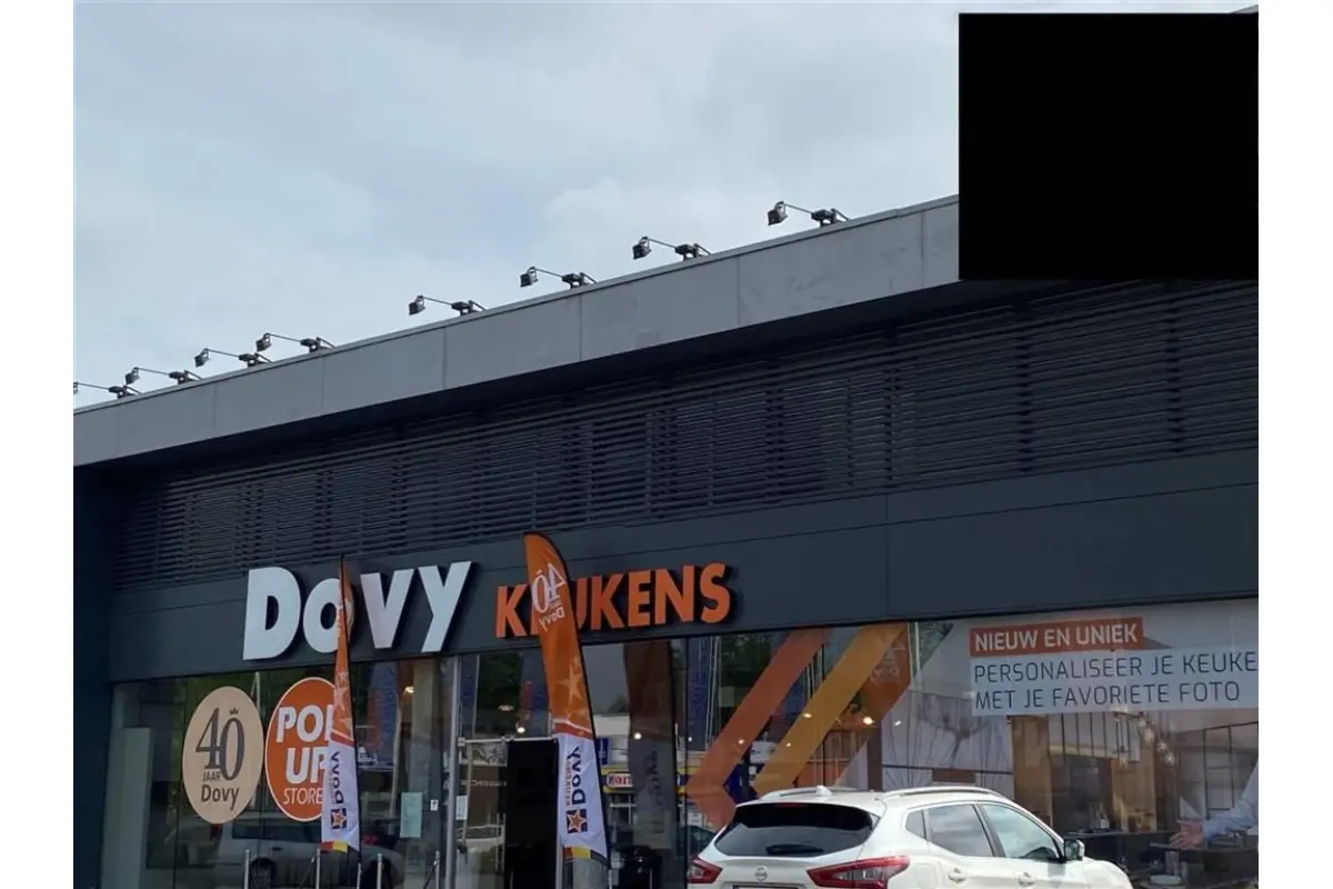 Handelszaak te  huur in Schoten 2900 4500.00€  slaapkamers 682.00m² - Zoekertje 9640