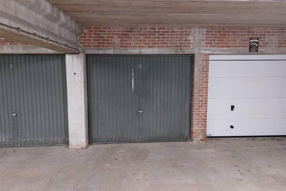 Parking & garage te  koop in Mortsel 2640 24250.00€  slaapkamers m² - Zoekertje 1046727