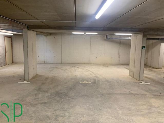 Parking & garage te koop in Mol 2400 19500.00€ slaapkamers m² - Zoekertje 10424