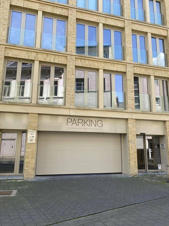 Parking te  koop in Antwerpen 2000 30000.00€  slaapkamers m² - Zoekertje 1365498