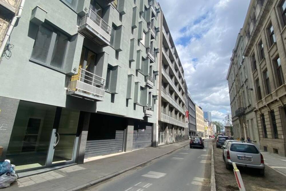 Parking & garage te  koop in Antwerpen 2000 70000.00€  slaapkamers m² - Zoekertje 999033