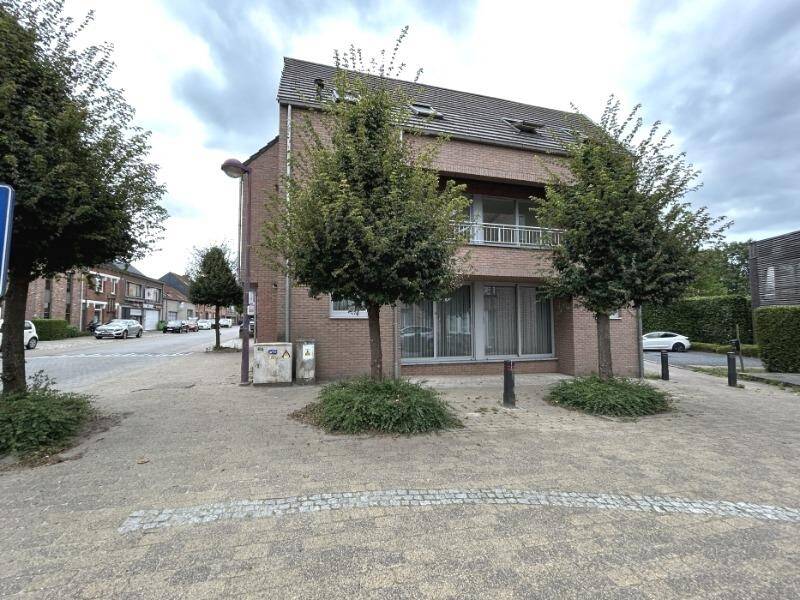 Appartement te  koop in Westmeerbeek 2235 205000.00€ 1 slaapkamers 93.00m² - Zoekertje 1366845