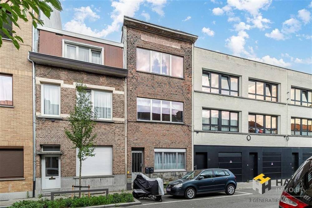 Appartementsgebouw te  koop in Deurne 2100 309000.00€ 3 slaapkamers 151.00m² - Zoekertje 1368769