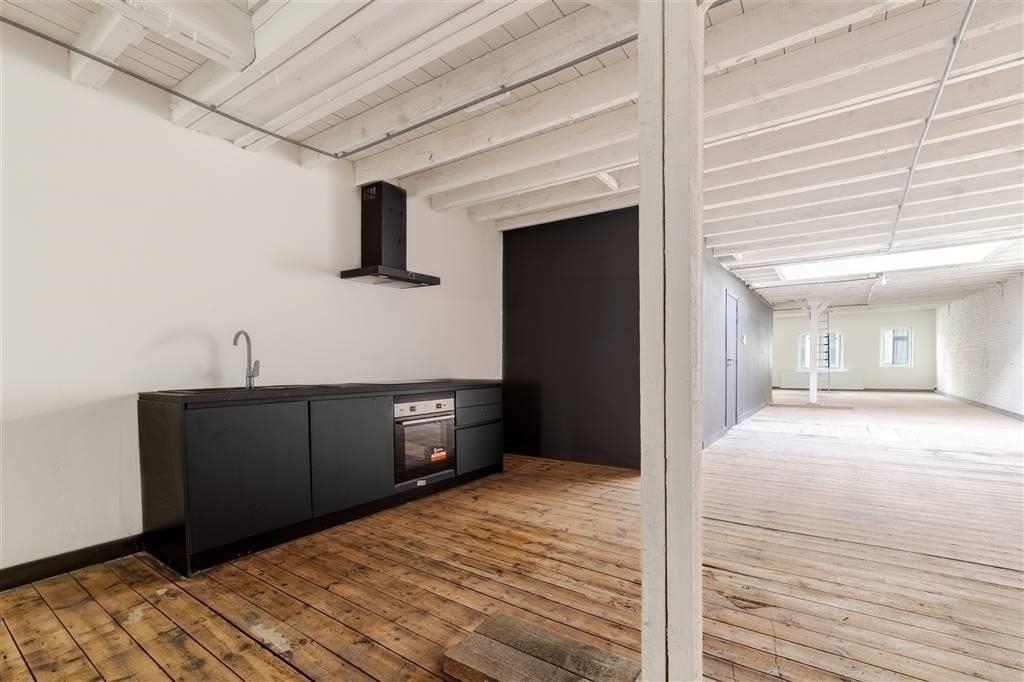 Handelszaak te  koop in Antwerpen 2060 265000.00€ 1 slaapkamers 160.00m² - Zoekertje 18145