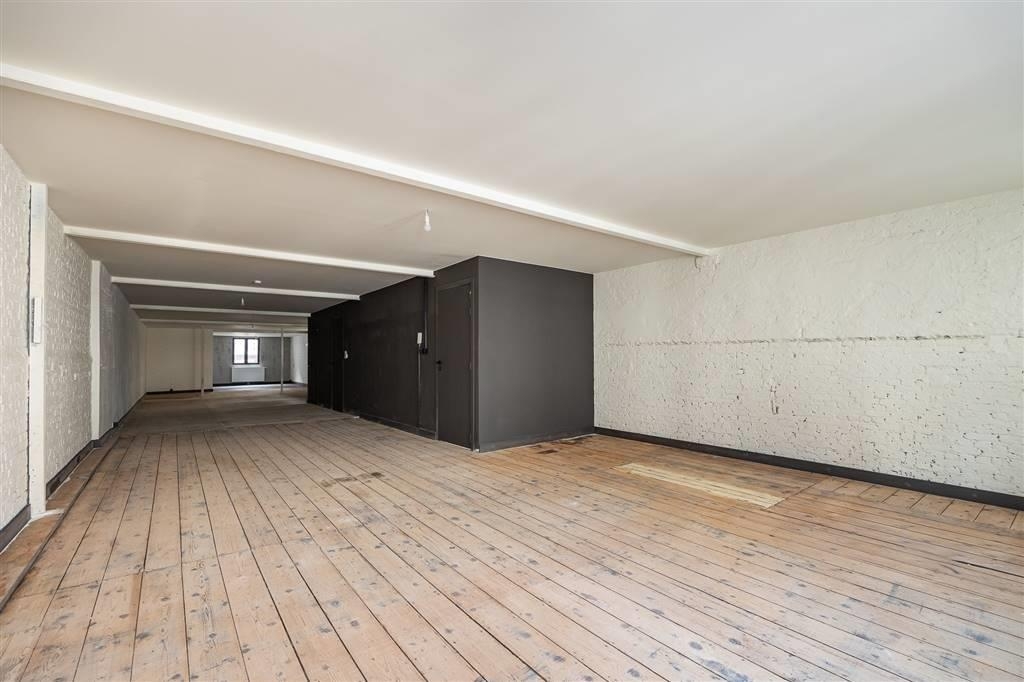 Handelszaak te  koop in Antwerpen 2060 269000.00€ 1 slaapkamers 160.00m² - Zoekertje 18146