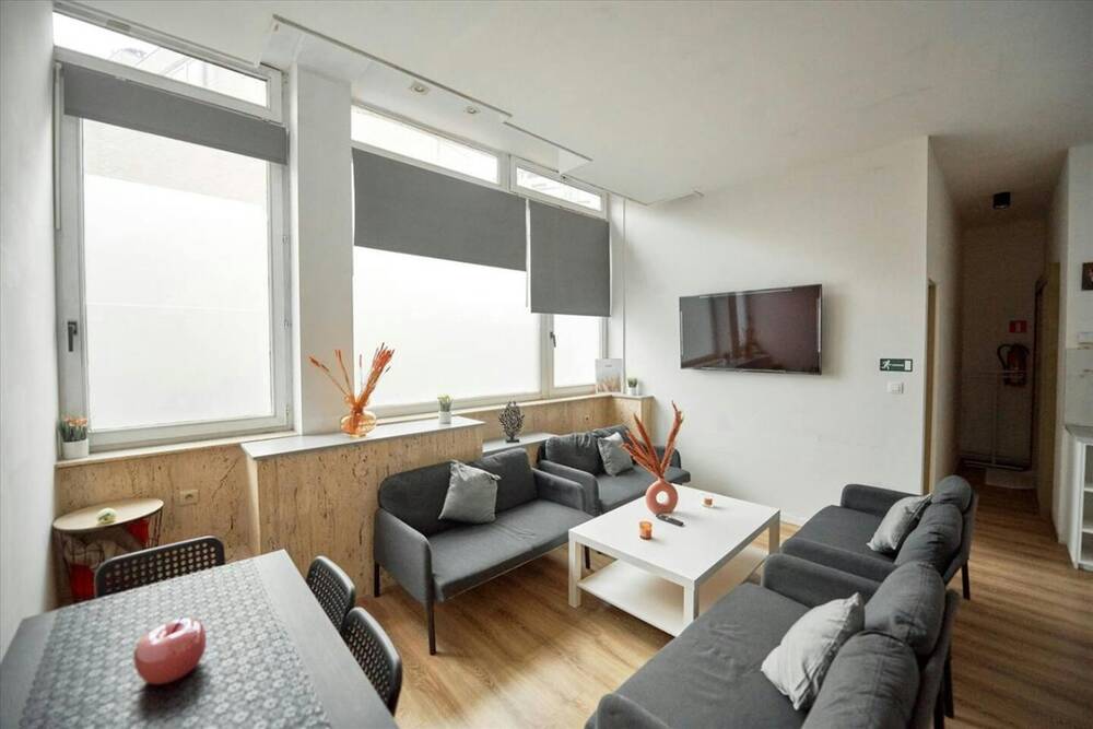 Appartement te  huur in Borgerhout 2140 2500.00€ 0 slaapkamers m² - Zoekertje 1163587