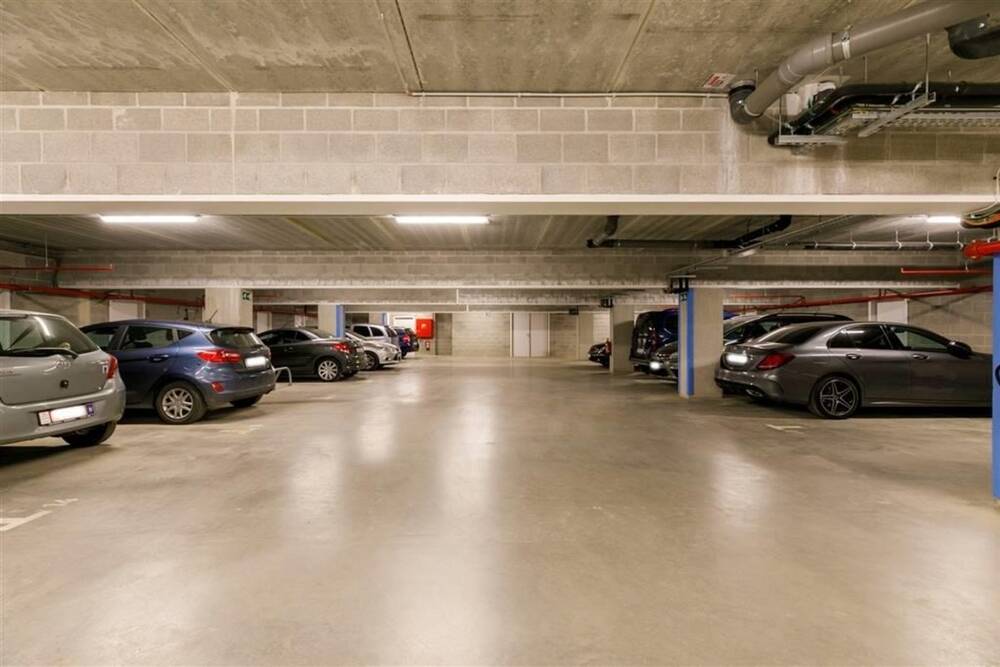 Parking & garage te  koop in Heist-op-den-Berg 2220 135000.00€  slaapkamers m² - Zoekertje 1166754