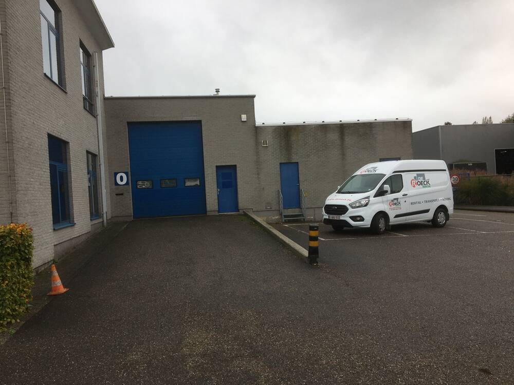 Handelszaak te huur in Aartselaar 2630 5491.00€ slaapkamers 1318.00m² - Zoekertje 22610