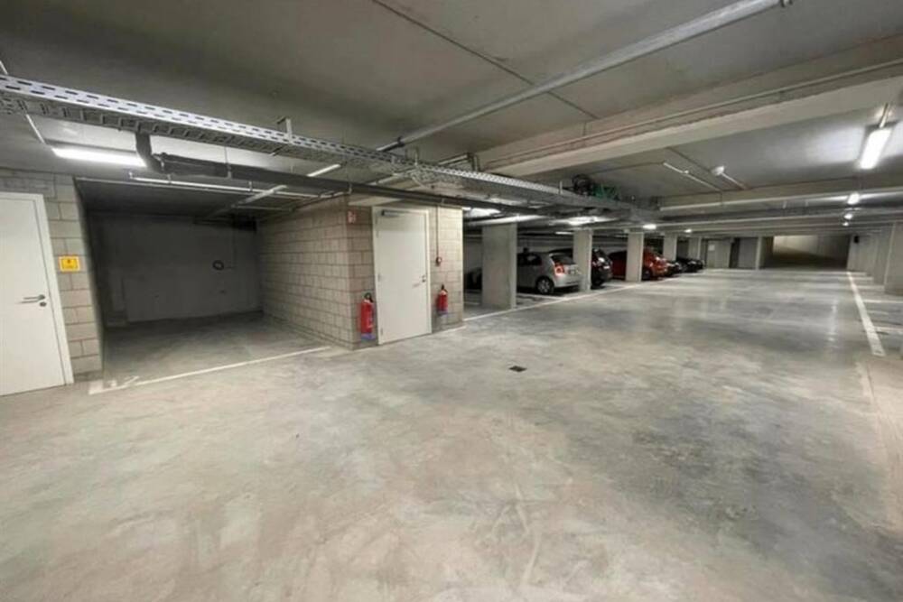 Parking & garage te  koop in Mortsel 2640 28500.00€  slaapkamers 18.00m² - Zoekertje 1191125