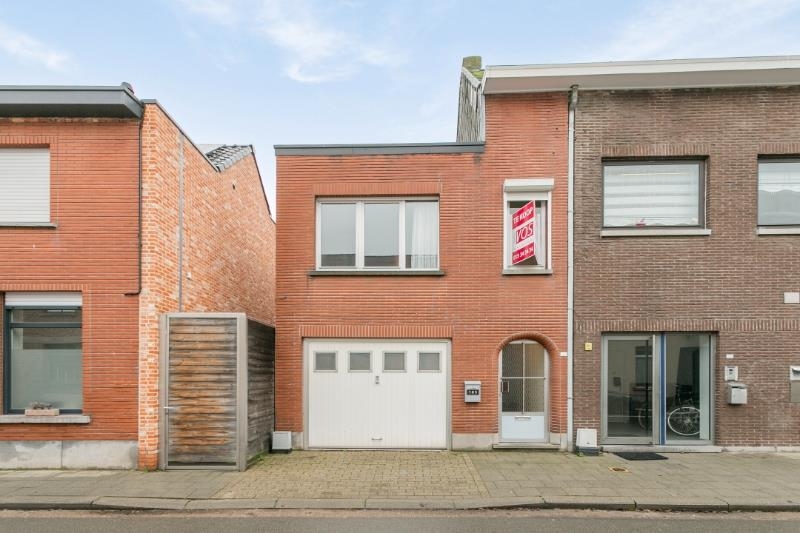 Parking & garage te  koop in Sint-Katelijne-Waver 2860 279000.00€ 2 slaapkamers 154.00m² - Zoekertje 1372213