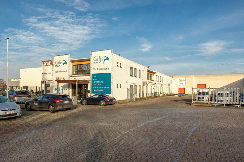 Handelszaak te huur in Turnhout 2300 6000.00€ slaapkamers 1500.00m² - Zoekertje 25636