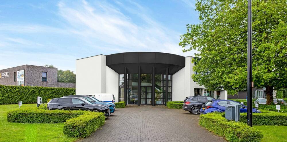 Handelszaak te  koop in Lille 2275 1150000.00€  slaapkamers 1674.00m² - Zoekertje 25635