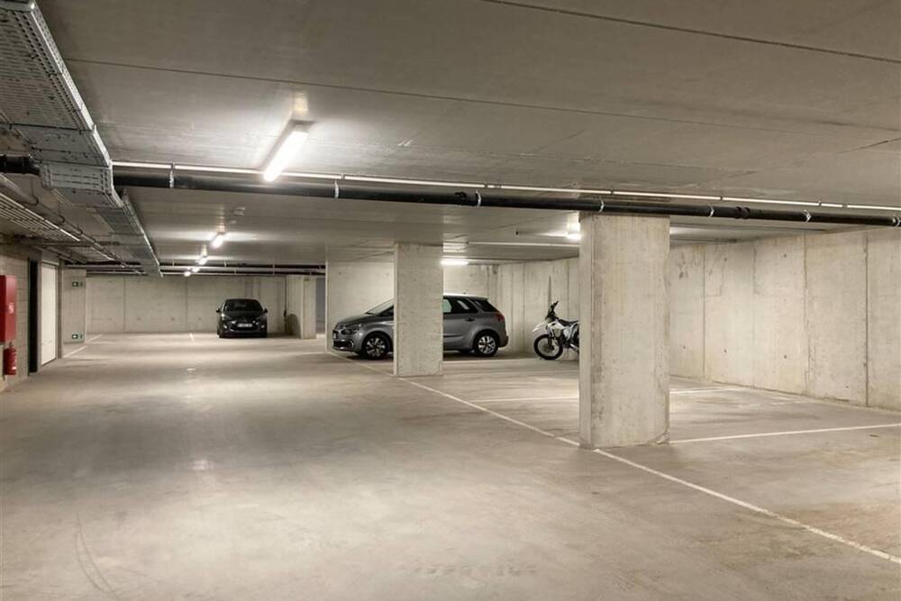 Parking & garage te  koop in Geel 2440 18000.00€  slaapkamers m² - Zoekertje 1240575