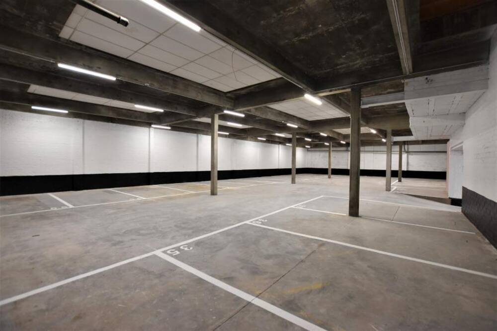 Parking & garage te  koop in Lier 2500 33000.00€  slaapkamers m² - Zoekertje 1253800
