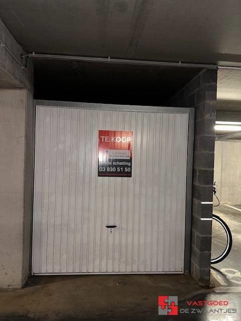 Parking & garage te  koop in Hoboken 2660 14500.00€  slaapkamers m² - Zoekertje 397739