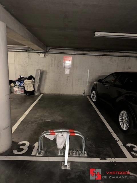 Parking & garage te koop in Hoboken 2660 14950.00€ slaapkamers m² - Zoekertje 397738