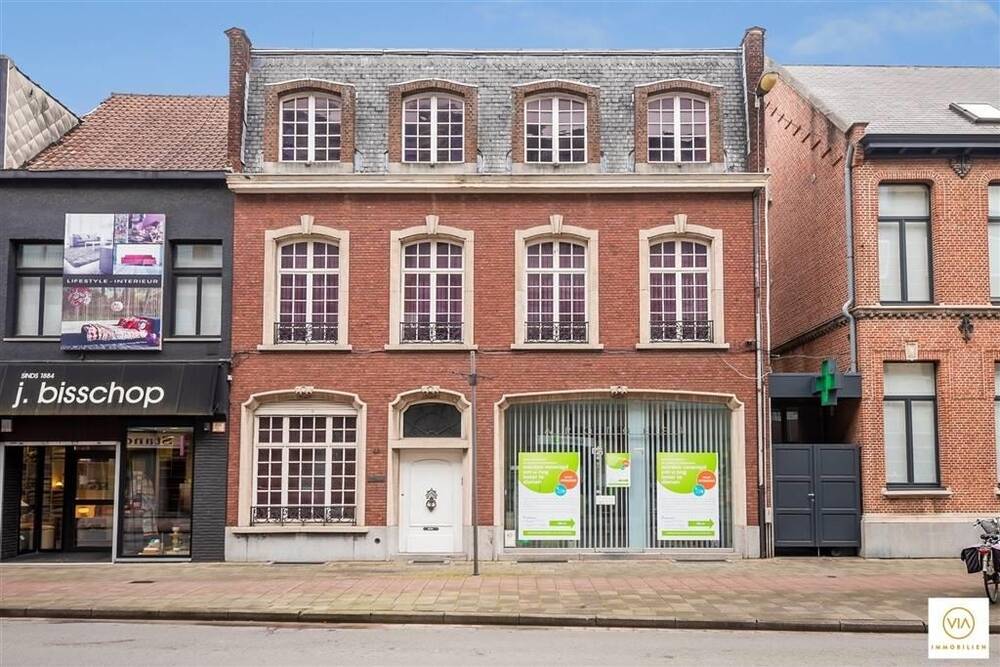 Handelszaak te  koop in Wilrijk 2610 875000.00€ 5 slaapkamers 556.00m² - Zoekertje 1374436