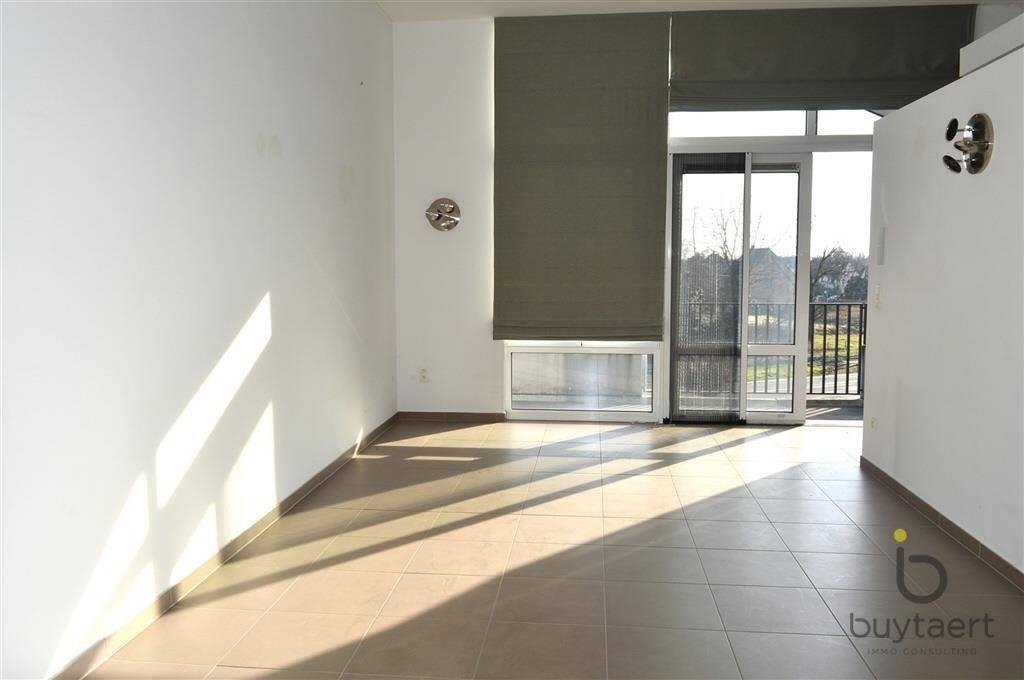 Appartement te  koop in Kontich 2550 165000.00€ 1 slaapkamers 60.00m² - Zoekertje 1374515