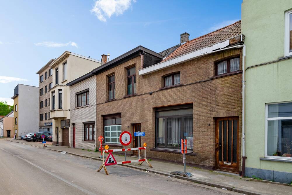 Huis te  koop in Borgerhout 2140 179000.00€ 2 slaapkamers 95.00m² - Zoekertje 1374914