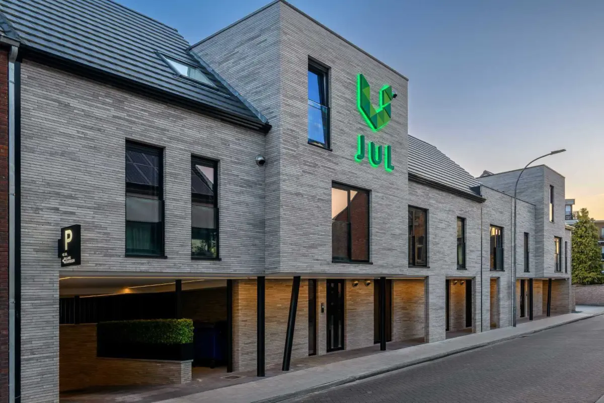 Handelszaak te  huur in Geel 2440 750.00€  slaapkamers 30.00m² - Zoekertje 31816