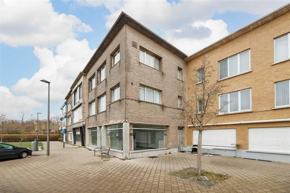 Handelszaak te  koop in Antwerpen 2030 625000.00€ 8 slaapkamers 374.00m² - Zoekertje 1291953