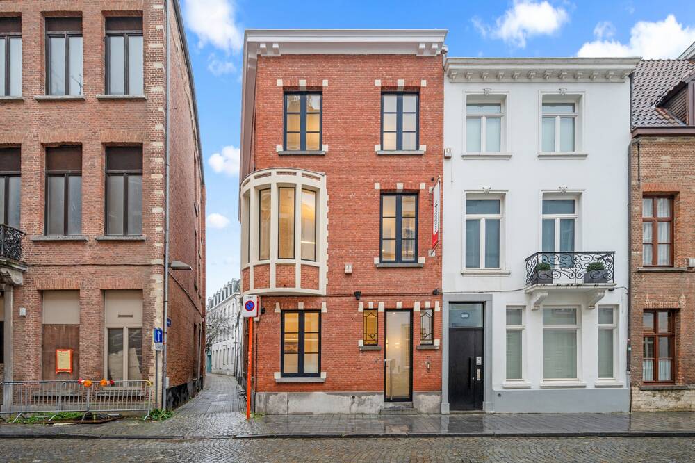 Huis te  koop in Mechelen 2800 0.00€ 10 slaapkamers 399.00m² - Zoekertje 1293727