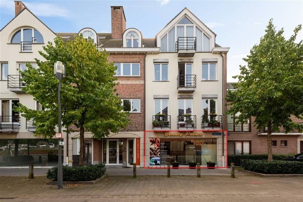 Handelszaak te  huur in Turnhout 2300 1600.00€  slaapkamers 205.00m² - Zoekertje 1298174