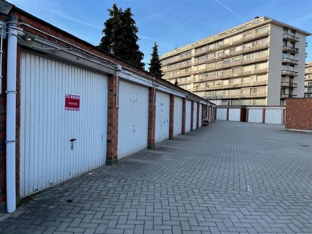 Parking & garage te  koop in Merksem 2170 25000.00€  slaapkamers m² - Zoekertje 1312356
