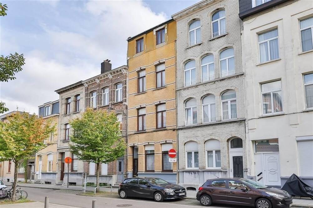 Huis te  koop in Antwerpen 2020 335000.00€ 7 slaapkamers 241.00m² - Zoekertje 1321967