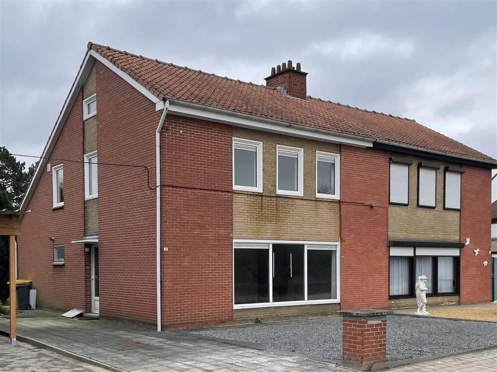 Huis te  koop in Herentals 2200 245000.00€ 4 slaapkamers m² - Zoekertje 1324459
