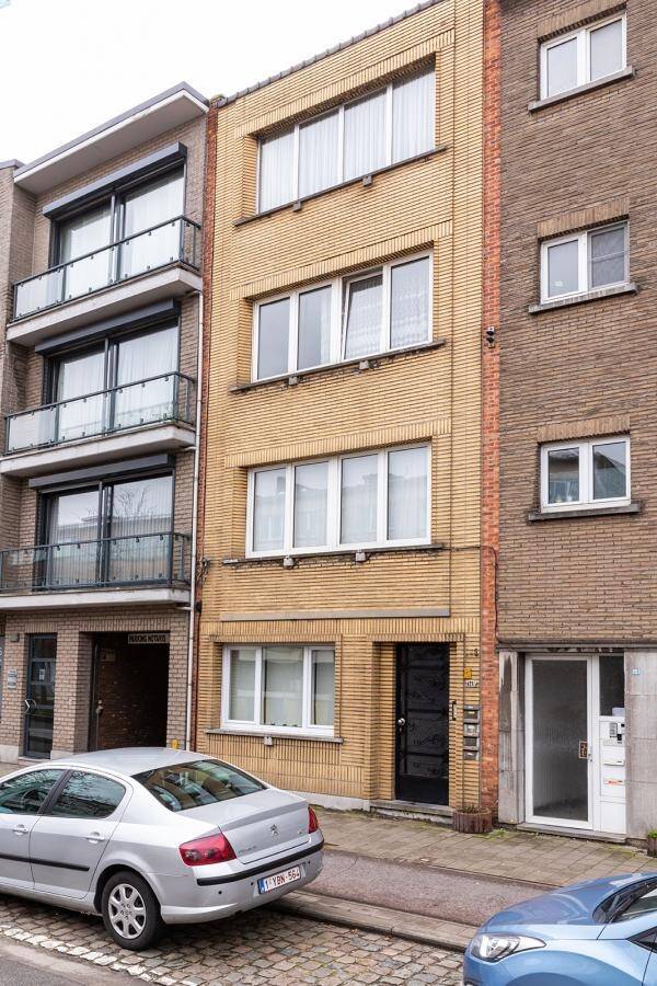 Appartement te  koop in Wilrijk 2610 175000.00€ 1 slaapkamers 64.00m² - Zoekertje 1324787