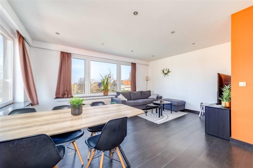 Appartement te  koop in Wilrijk 2610 235000.00€ 2 slaapkamers 97.00m² - Zoekertje 1326743