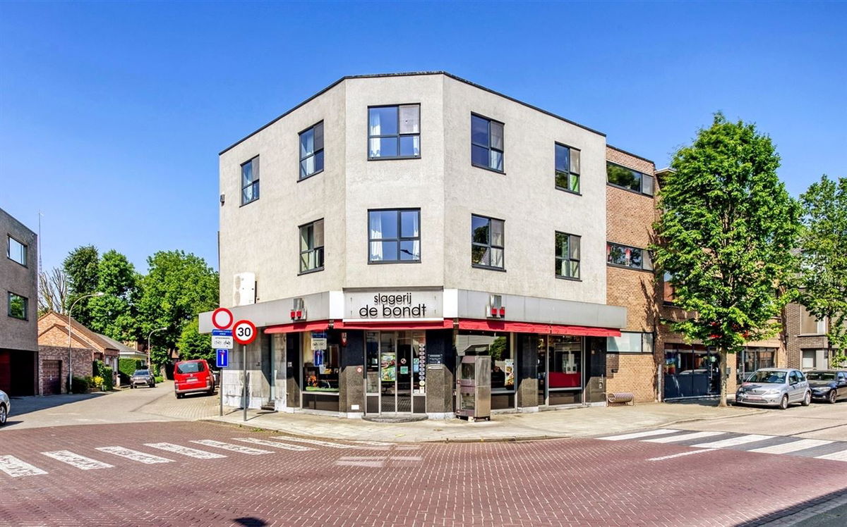 Commerciële ruimte te koop in Brasschaat 2930 845000.00€ 4 slaapkamers 633.00m² - Zoekertje 277921