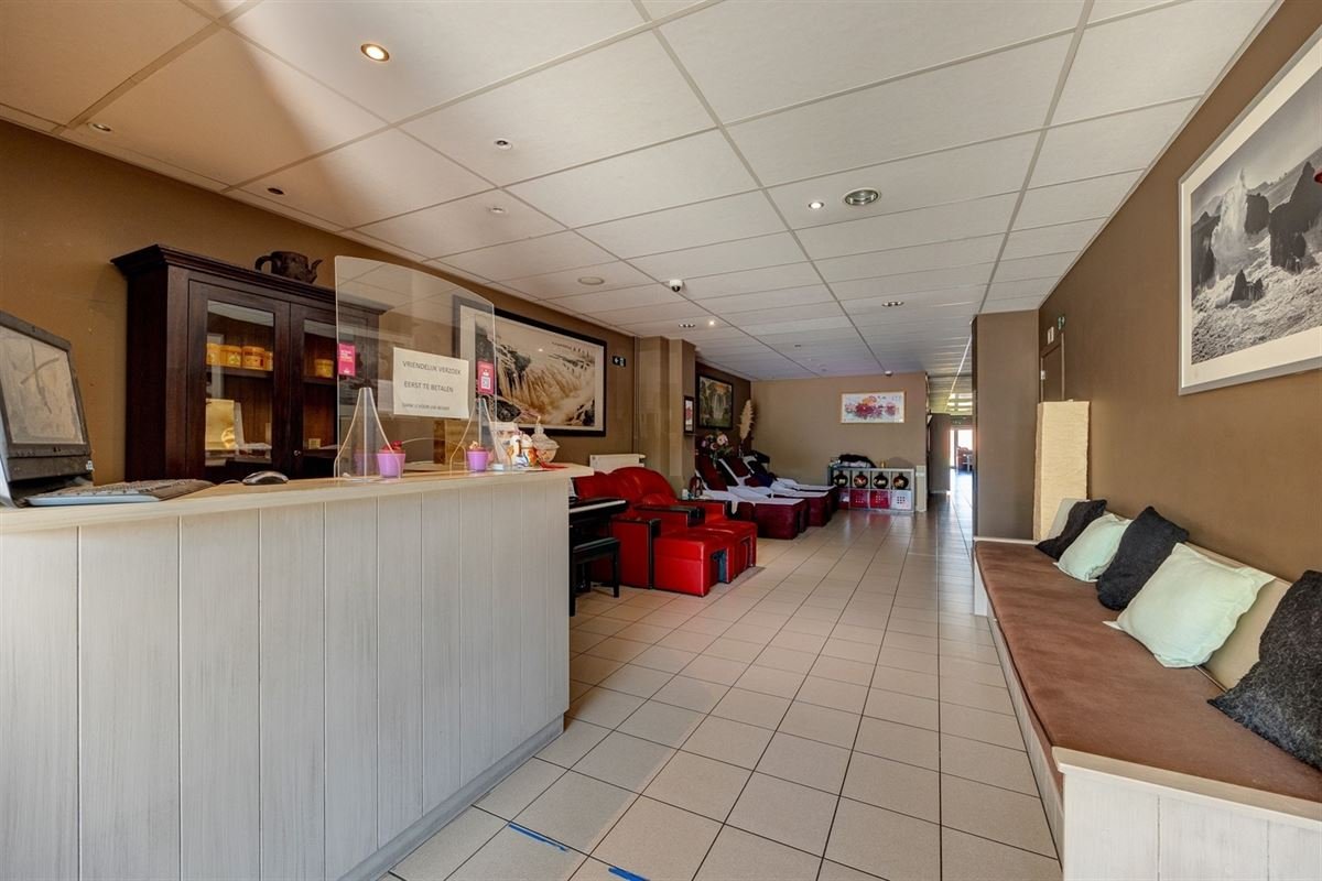 Commerciële ruimte te  koop in Wijnegem 2110 365000.00€  slaapkamers 286.00m² - Zoekertje 1339944