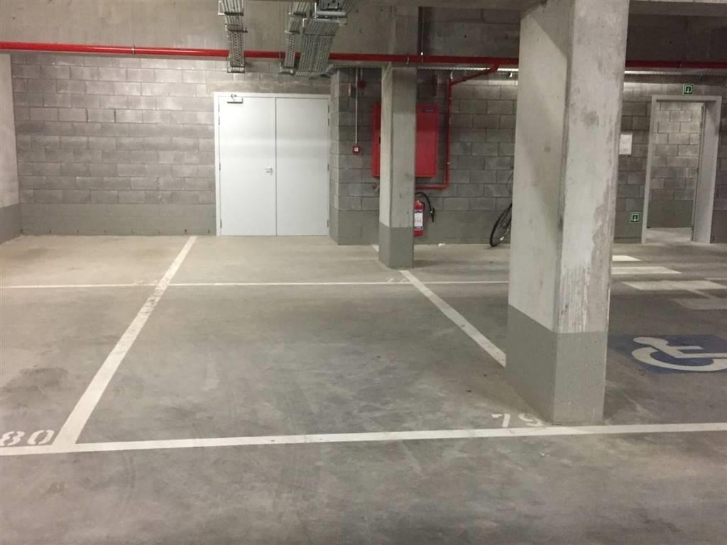 Parking & garage te  huur in Oostmalle 2390 100.00€  slaapkamers m² - Zoekertje 1341981