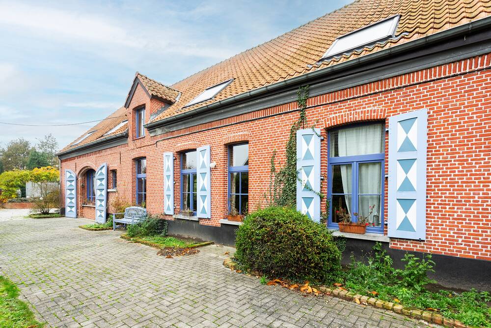 Huis te  koop in Borsbeek 2150 1100000.00€ 4 slaapkamers 280.00m² - Zoekertje 1348747