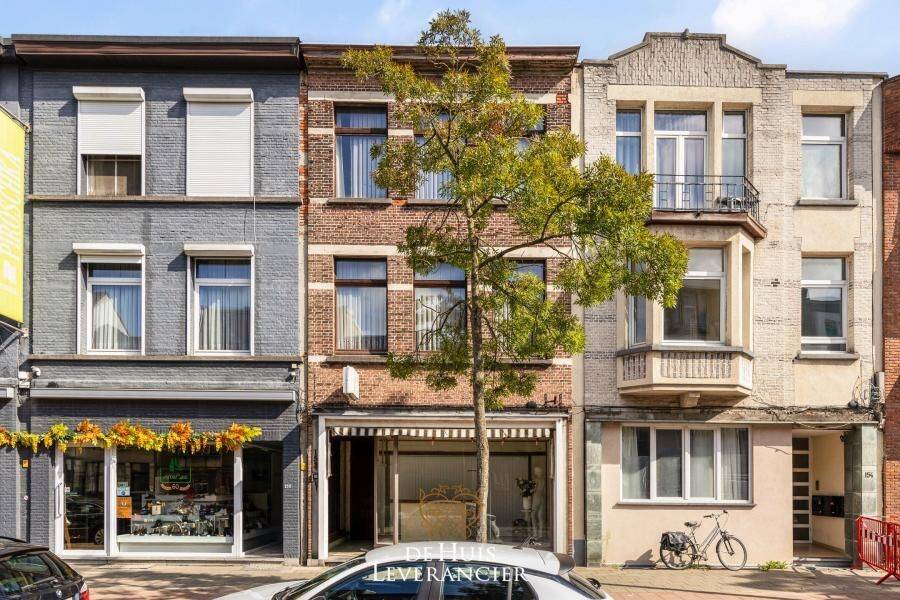 Huis te  koop in Berchem 2600 299000.00€ 3 slaapkamers 179.00m² - Zoekertje 1348723