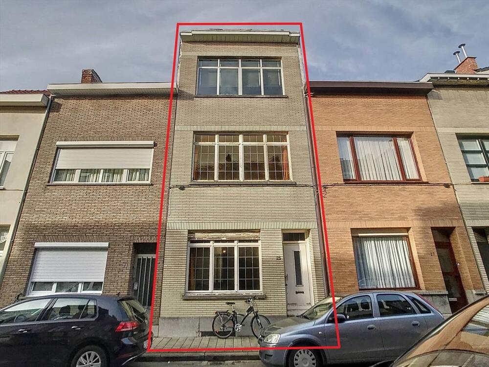 Huis te  koop in Borgerhout 2140 269000.00€ 4 slaapkamers 166.00m² - Zoekertje 1351401