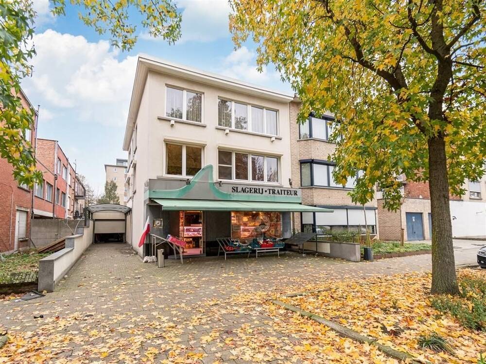 Appartementsgebouw te  koop in Deurne 2100 529000.00€ 4 slaapkamers 298.00m² - Zoekertje 1353654