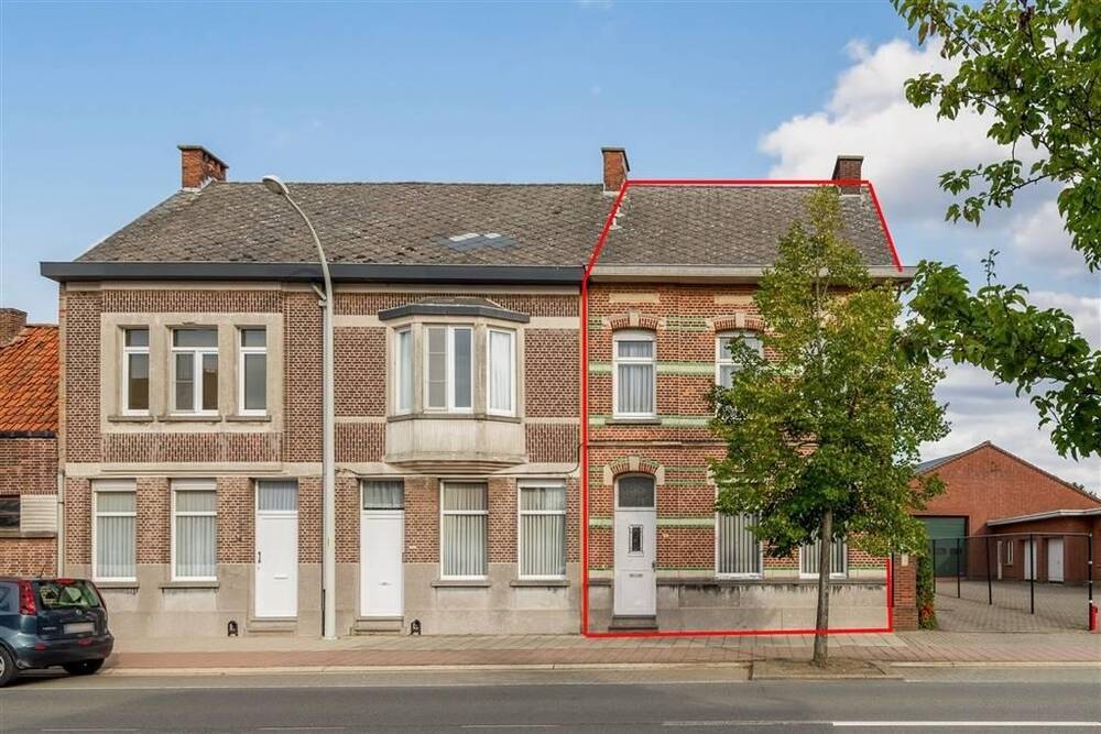 Huis te  koop in Koningshooikt 2500 275000.00€ 4 slaapkamers 262.00m² - Zoekertje 1355259